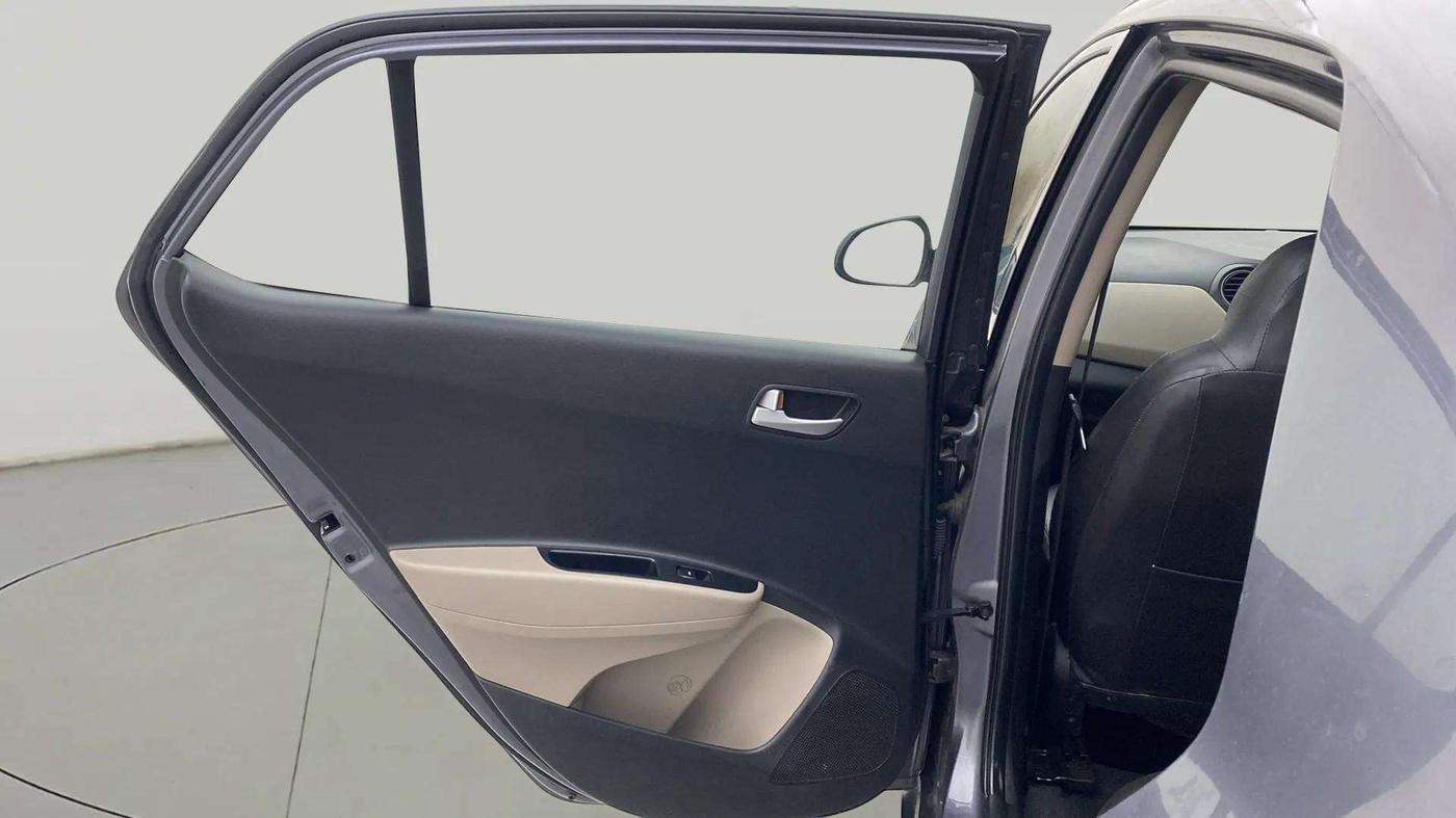 2017 Hyundai Grand i10 SPORTZ (O) 1.2 KAPPA VTVT, Petrol, Manual, 56,500 km, LHS Rear Door