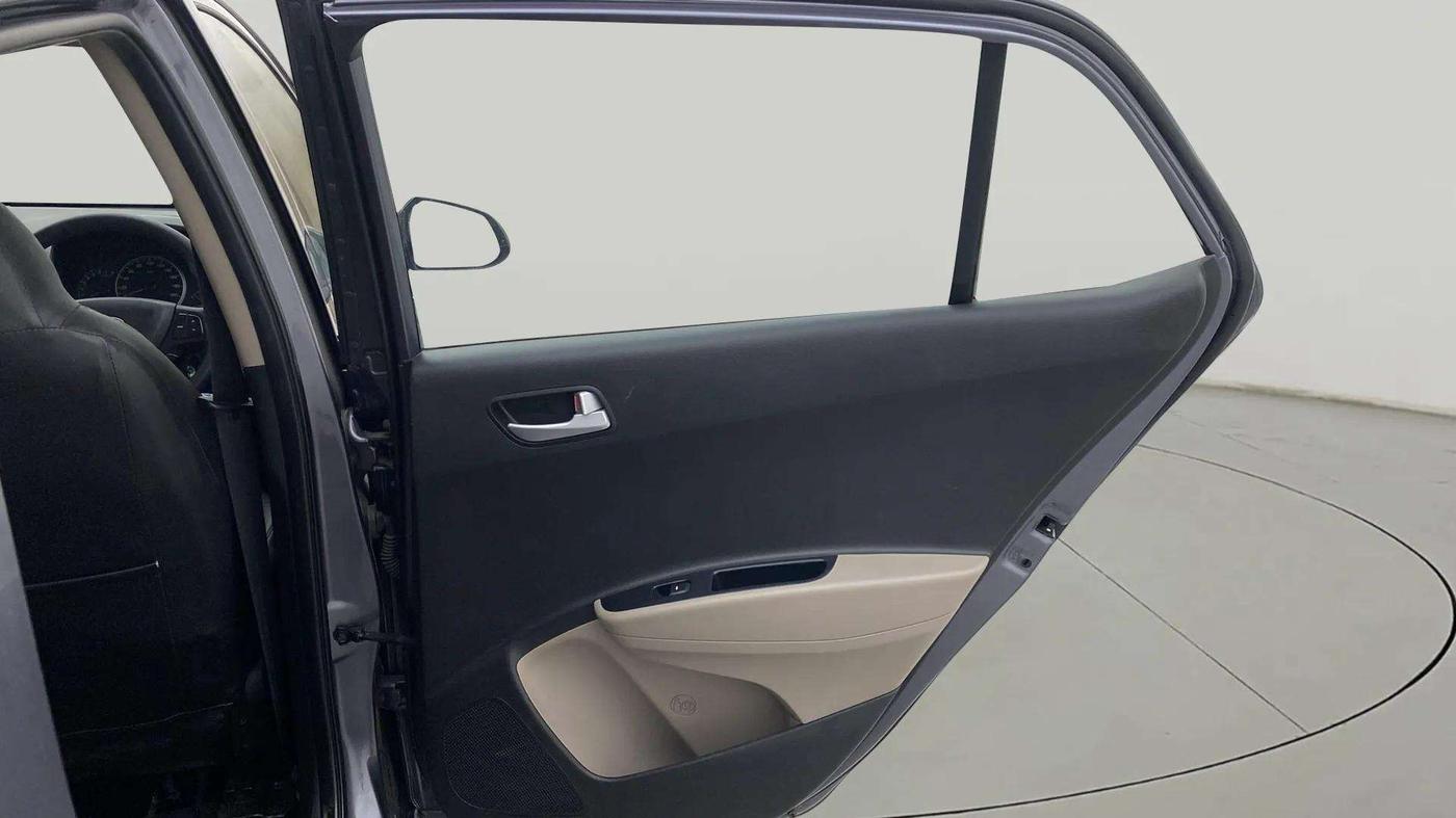 2017 Hyundai Grand i10 SPORTZ (O) 1.2 KAPPA VTVT, Petrol, Manual, 56,500 km, RHS Rear Door