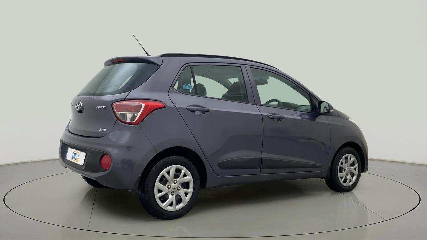2017 Hyundai Grand i10 SPORTZ (O) 1.2 KAPPA VTVT, Petrol, Manual, 56,500 km, Right Back Diagonal