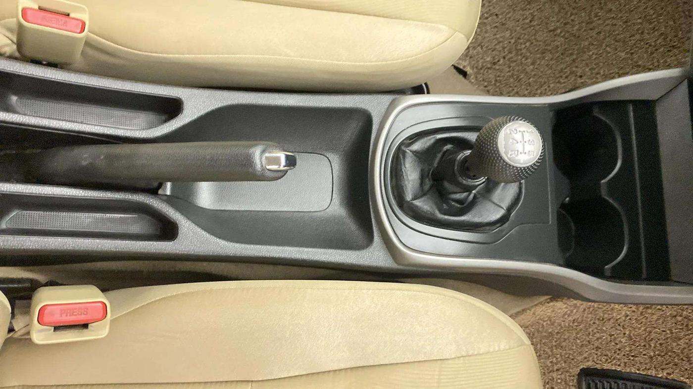 2016 Honda City 1.5L I-VTEC SV, Petrol, Manual, 81,597 km, Gear Lever