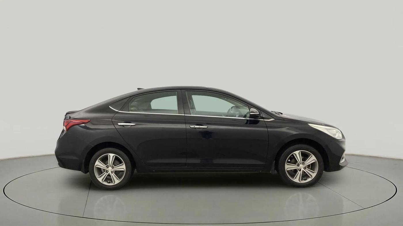2017 Hyundai Verna 1.6 VTVT SX (O) AT, Petrol, Automatic, 79,146 km, Right Side View
