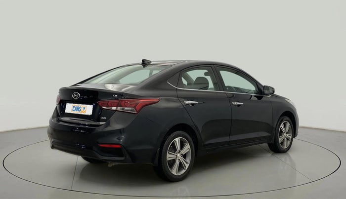 2017 Hyundai Verna 1.6 VTVT SX (O) AT, Petrol, Automatic, 79,099 km, Right Back Diagonal