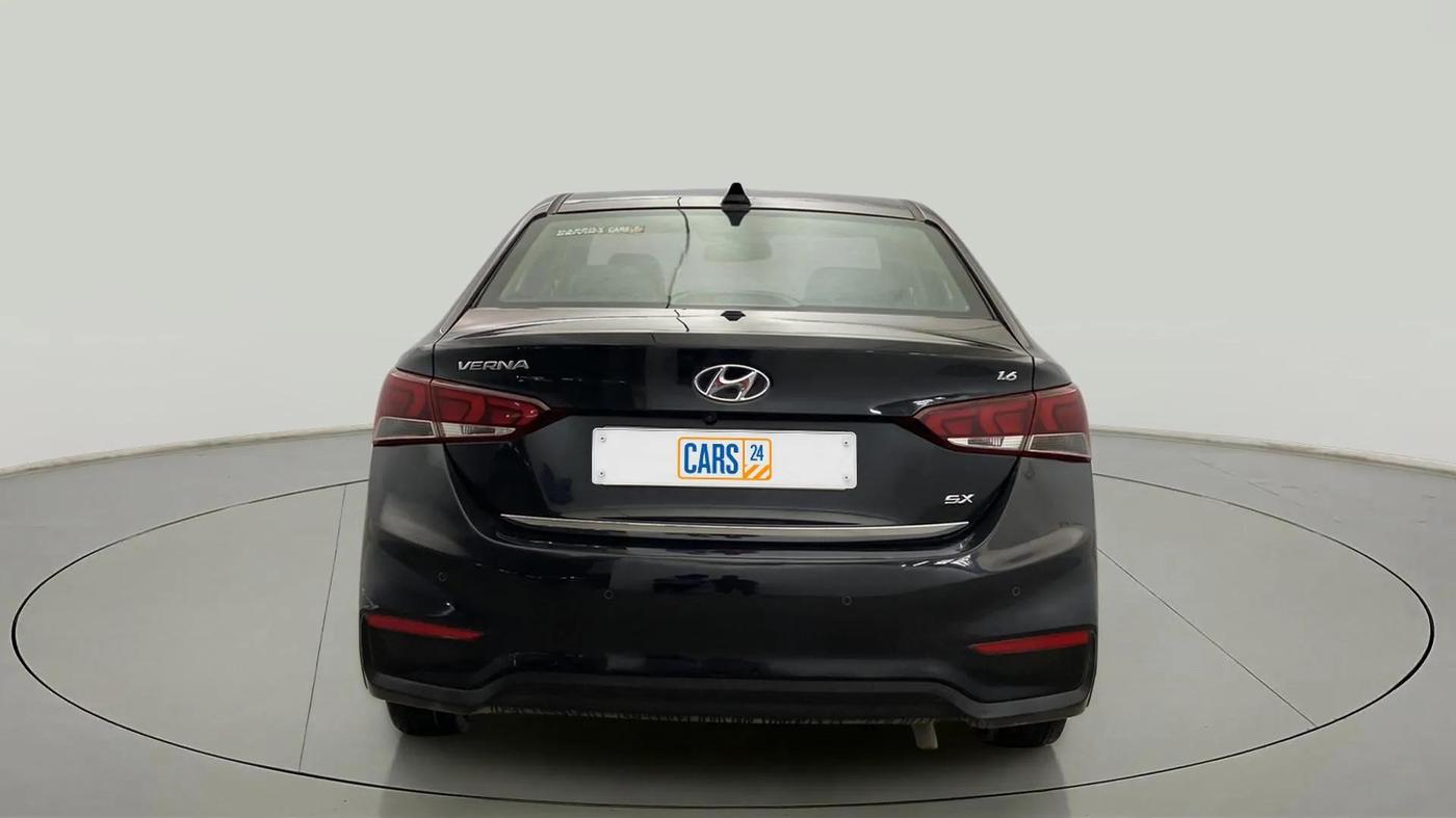 2017 Hyundai Verna 1.6 VTVT SX (O) AT, Petrol, Automatic, 79,146 km, Back/Rear