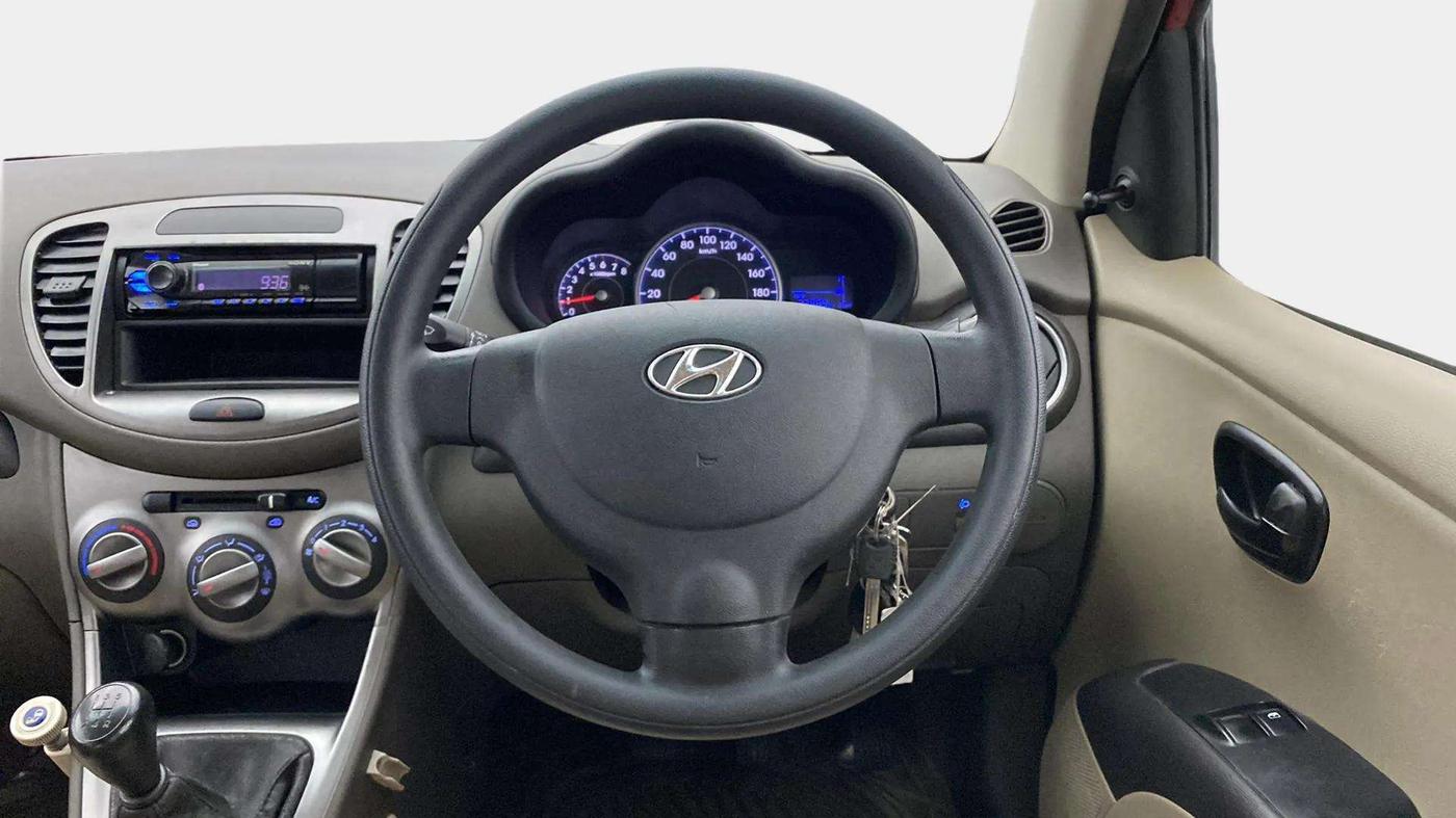 2013 Hyundai i10 ERA 1.1, Petrol, Manual, 34,110 km, Steering Wheel Close Up