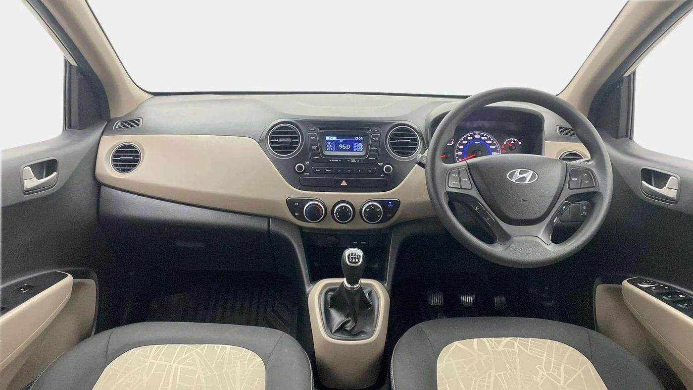 2015 Hyundai Grand i10 SPORTZ 1.2 KAPPA VTVT, Petrol, Manual, 22,893 km, Dashboard