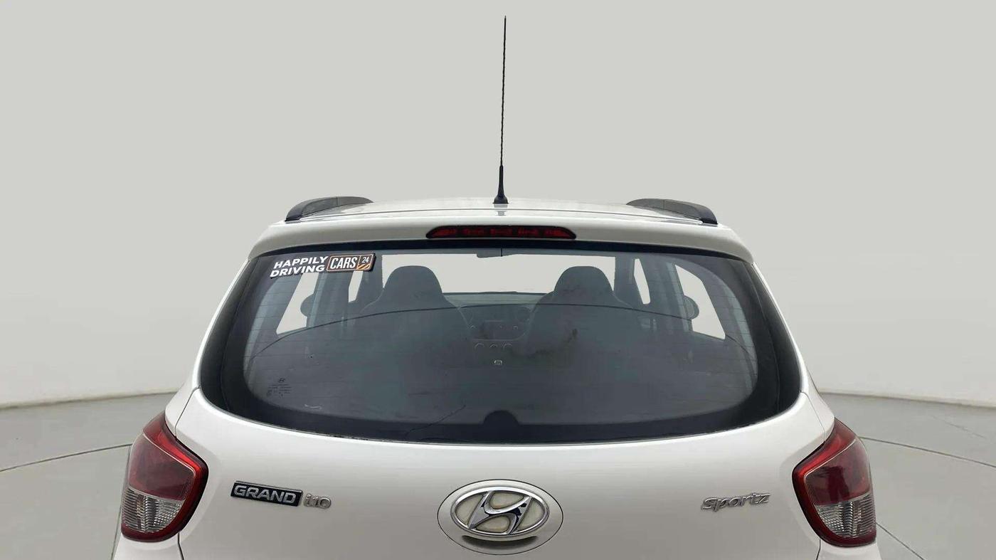 2015 Hyundai Grand i10 SPORTZ 1.2 KAPPA VTVT, Petrol, Manual, 22,893 km, Rear Windshield