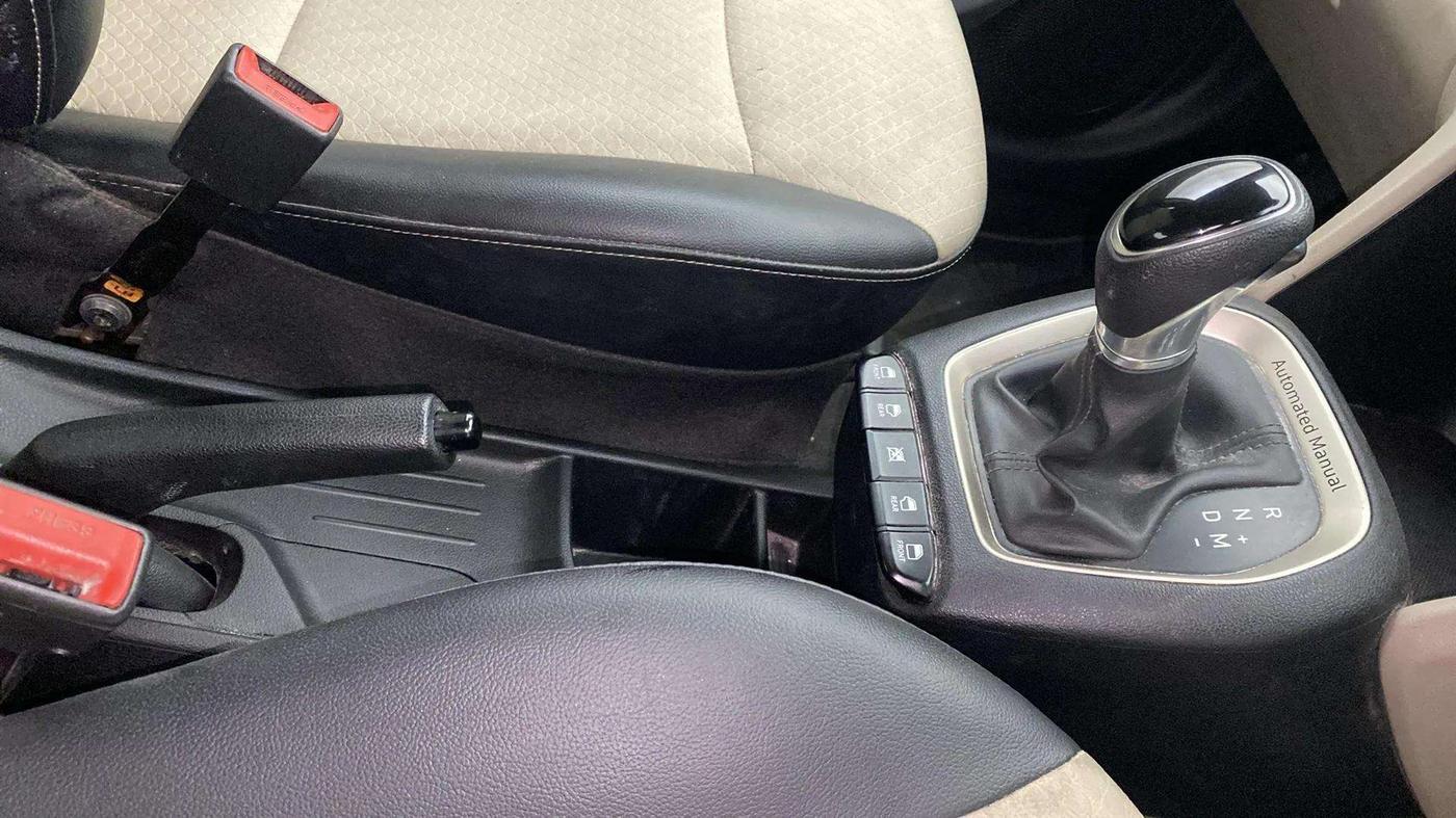 2018 Hyundai NEW SANTRO SPORTZ AMT, Petrol, Automatic, 55,941 km, Gear Lever