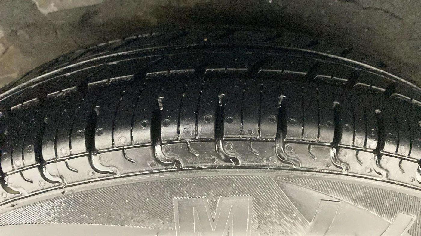 2013 Hyundai i10 ERA 1.1, Petrol, Manual, 50,899 km, Right Rear Tyre Tread
