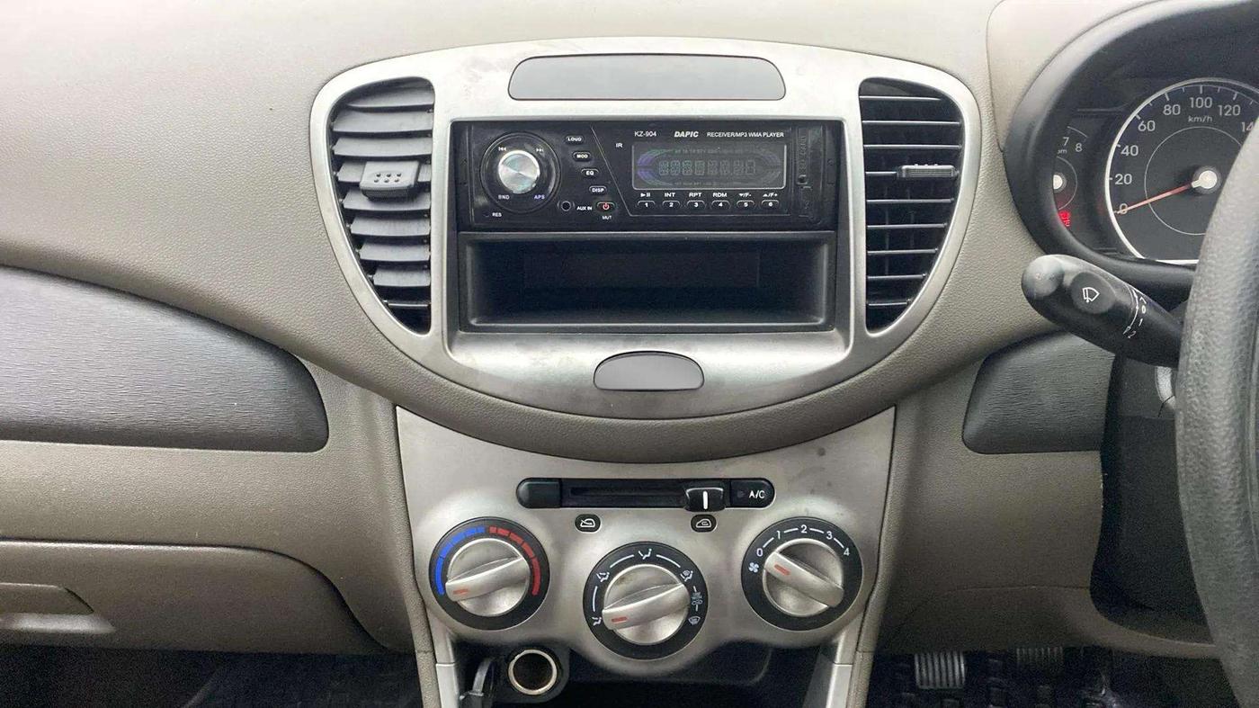 2013 Hyundai i10 ERA 1.1, Petrol, Manual, 50,899 km, Air Conditioner