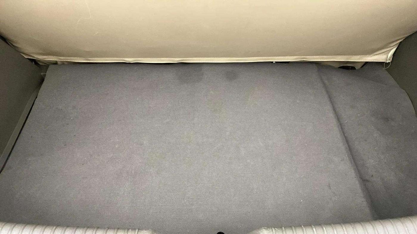 2013 Hyundai i10 ERA 1.1, Petrol, Manual, 50,899 km, Boot Inside