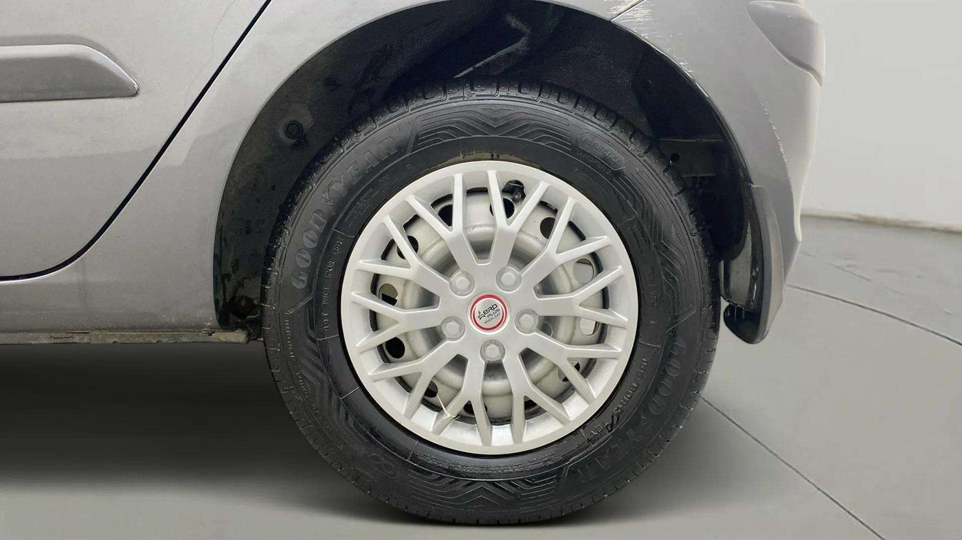 2013 Hyundai i10 ERA 1.1, Petrol, Manual, 50,899 km, Left Rear Wheel