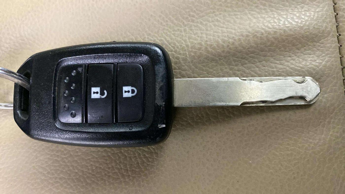2016 Honda City 1.5L I-VTEC V MT, Petrol, Manual, 87,484 km, Key Close Up