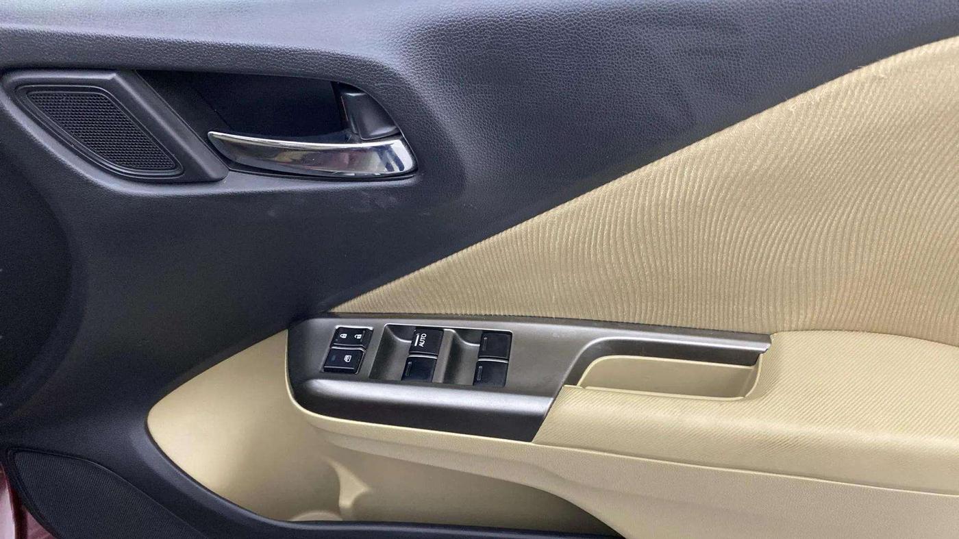 2016 Honda City 1.5L I-VTEC V MT, Petrol, Manual, 87,484 km, Driver Side Door Panels Control