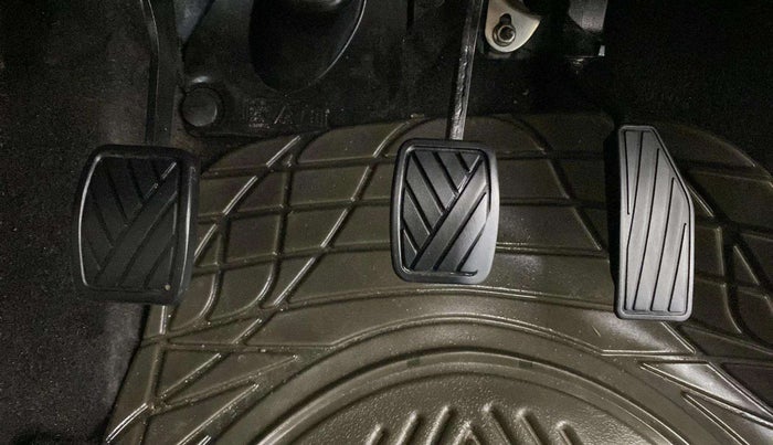 2019 Maruti New Wagon-R LXI CNG (O) 1.0, CNG, Manual, 89,609 km, Pedals