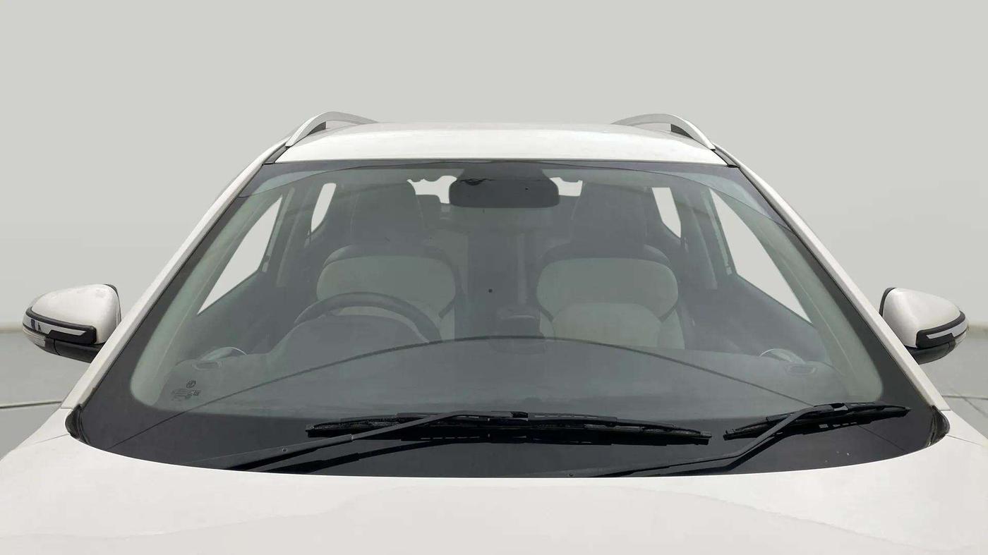 2022 MG ASTOR SMART 1.5 MT, Petrol, Manual, 55,929 km, Front Windshield