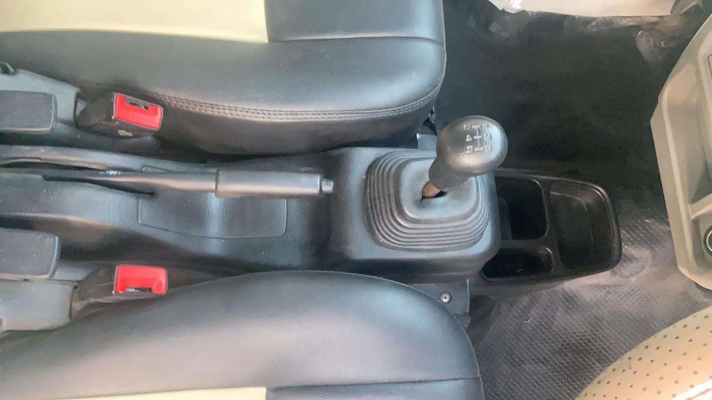 2020 Maruti Eeco 5 STR WITH A/C+HTR, Petrol, Manual, 64,013 km, Gear Lever