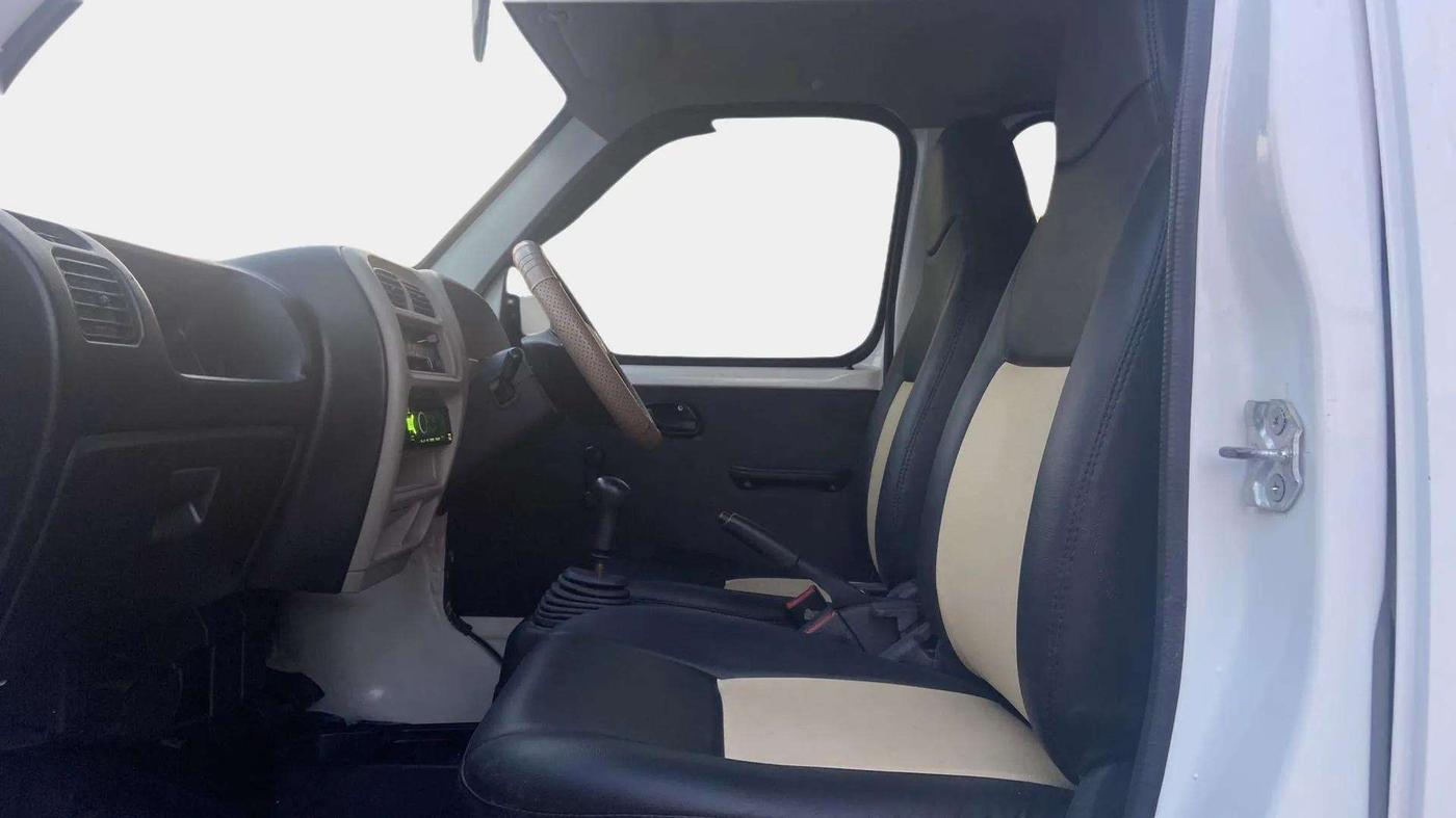 2020 Maruti Eeco 5 STR WITH A/C+HTR, Petrol, Manual, 64,013 km, Right Side Front Door Cabin