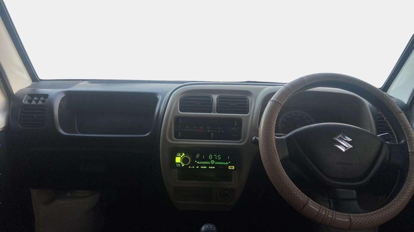 2020 Maruti Eeco 5 STR WITH A/C+HTR, Petrol, Manual, 64,013 km, Dashboard