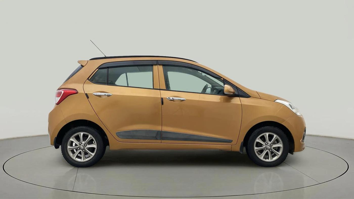 2015 Hyundai Grand i10 ASTA (O) 1.2 KAPPA VTVT, Petrol, Manual, 37,698 km, Right Side View