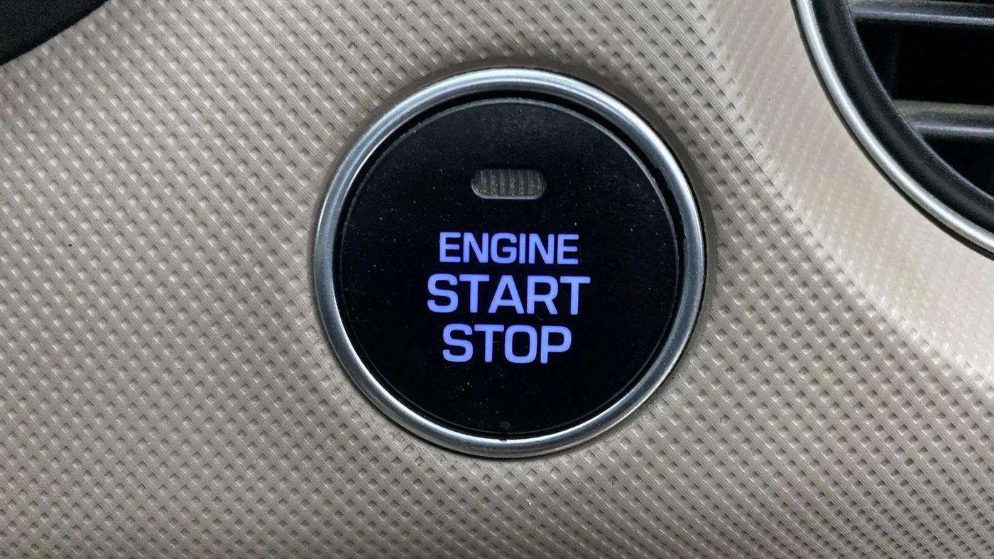 2015 Hyundai Grand i10 ASTA (O) 1.2 KAPPA VTVT, Petrol, Manual, 37,698 km, Keyless Start/ Stop Button