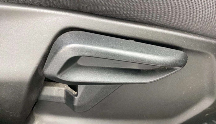 2021 Tata Tiago XZ PLUS PETROL, Petrol, Manual, 40,273 km, Driver Side Adjustment Panel