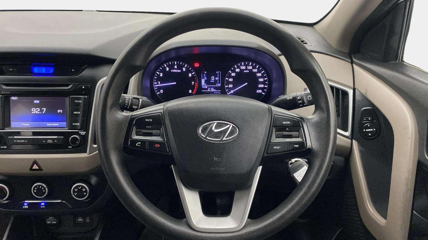 2017 Hyundai Creta E PLUS 1.6 PETROL, Petrol, Manual, 84,545 km, Steering Wheel Close Up
