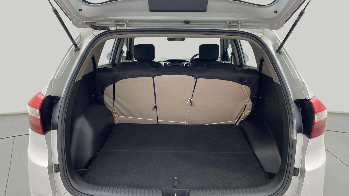 2017 Hyundai Creta E PLUS 1.6 PETROL, Petrol, Manual, 84,545 km, Boot Inside