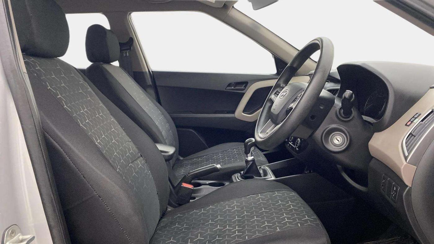 2017 Hyundai Creta E PLUS 1.6 PETROL, Petrol, Manual, 84,545 km, Right Side Front Door Cabin