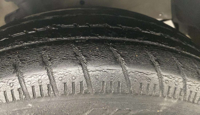 2019 Maruti Celerio VXI (O) CNG, CNG, Manual, 62,094 km, Left Rear Tyre Tread
