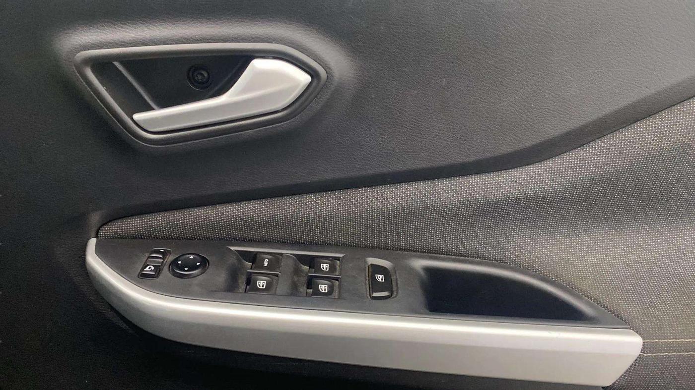 2021 Nissan MAGNITE XV PREMIUM TURBO (O) CVT, Petrol, Automatic, 36,222 km, Driver Side Door Panels Control