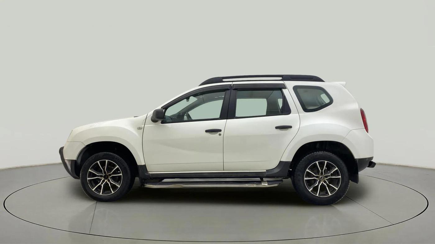 2014 Renault Duster 85 PS RXE DIESEL ADVENTURE, Diesel, Manual, 73,844 km, Left Side