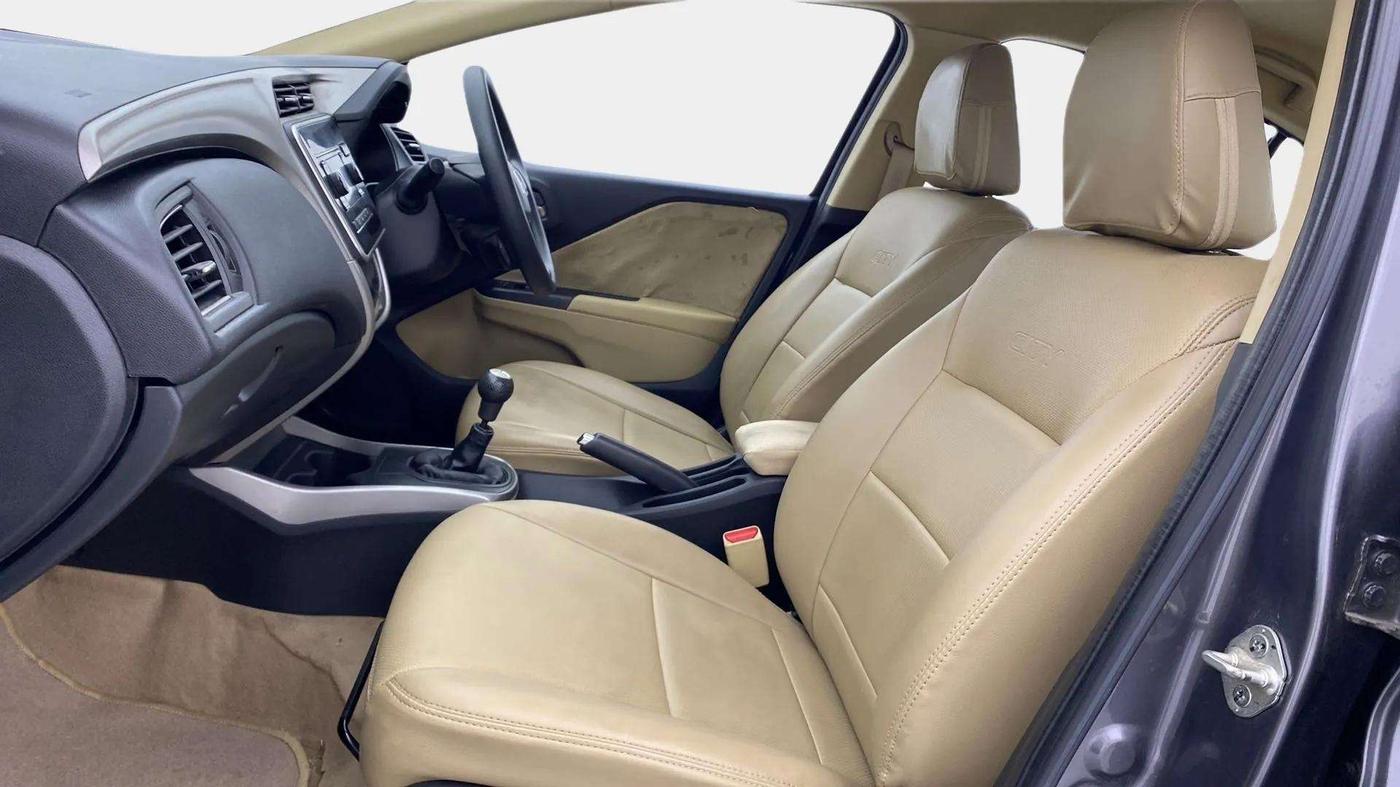 2017 Honda City 1.5L I-VTEC SV, Petrol, Manual, 30,692 km, Right Side Front Door Cabin