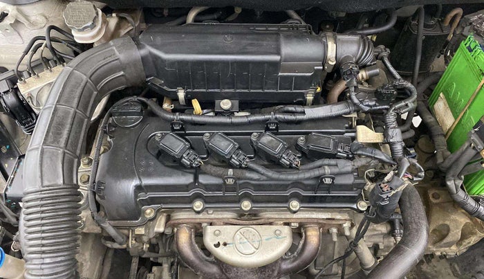 2018 Maruti Ciaz ALPHA 1.5 SHVS PETROL, Petrol, Manual, 68,375 km, Engine View