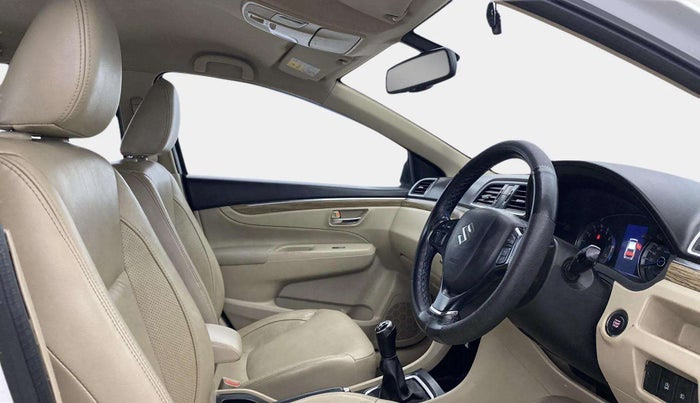 2018 Maruti Ciaz ALPHA 1.5 SHVS PETROL, Petrol, Manual, 68,375 km, Right Side Front Door Cabin