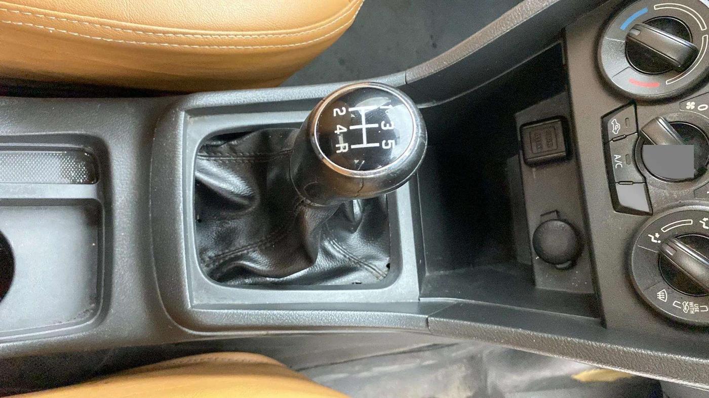 2017 Maruti Vitara Brezza VDI (O), Diesel, Manual, 78,747 km, Gear Lever