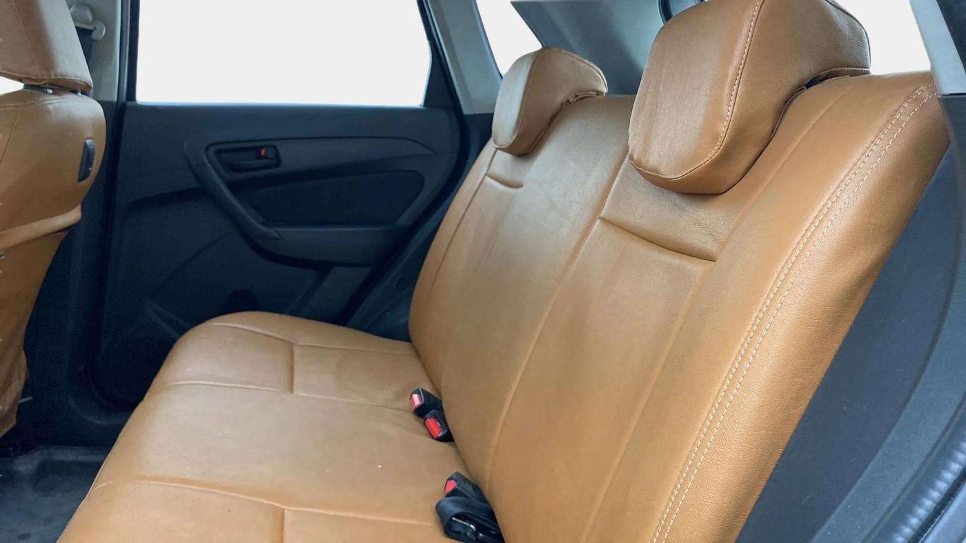 2017 Maruti Vitara Brezza VDI (O), Diesel, Manual, 78,747 km, Right Side Rear Door Cabin