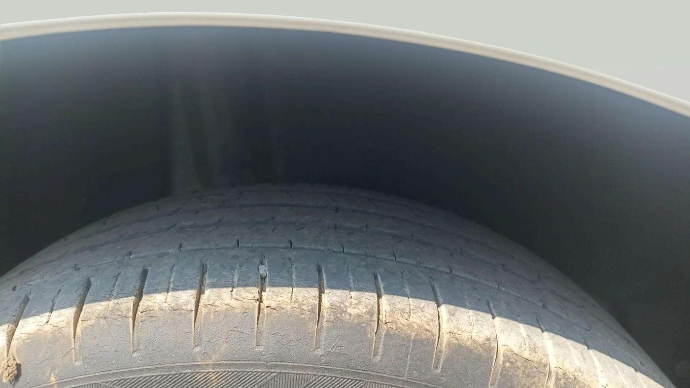 2020 Maruti Baleno ZETA PETROL 1.2, Petrol, Manual, 44,884 km, Right Rear Tyre Tread