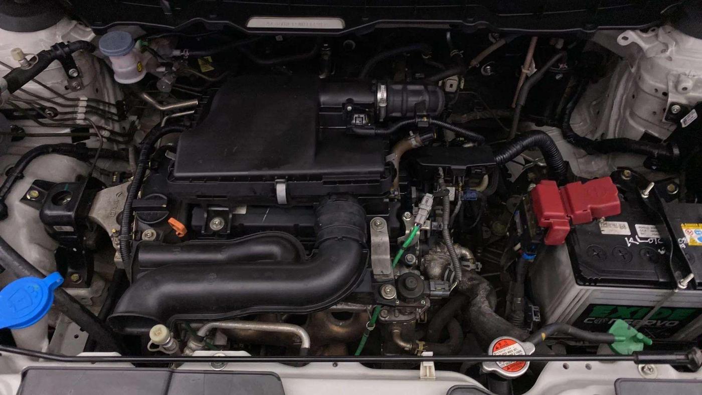 2022 Maruti BREZZA ZXI + SMART HYBRID, Petrol, Manual, 25,353 km, Right Front Wheel