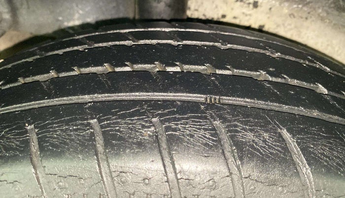 2015 Maruti Celerio VXI, Petrol, Manual, 41,809 km, Right Rear Tyre Tread