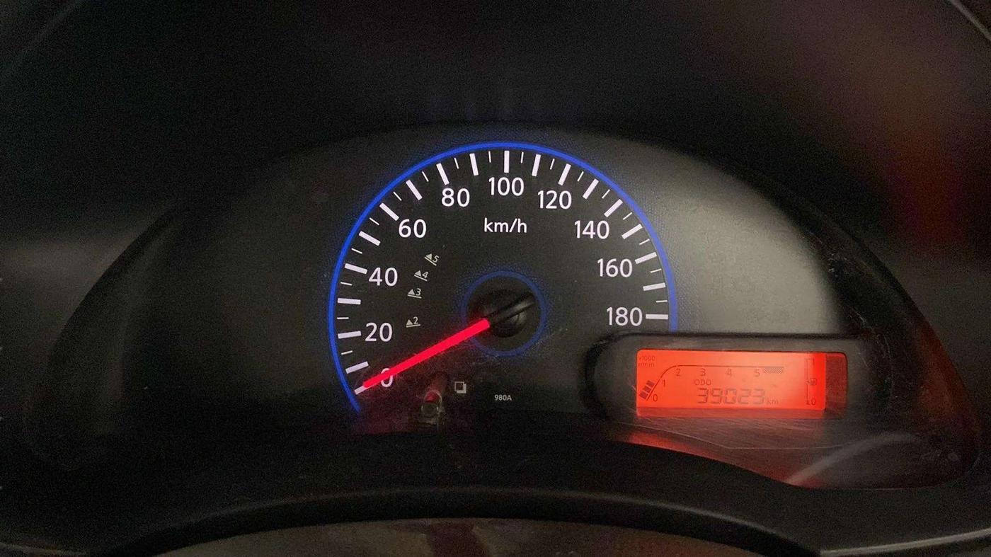 2016 Datsun Go T, Petrol, Manual, 39,006 km, Odometer Image