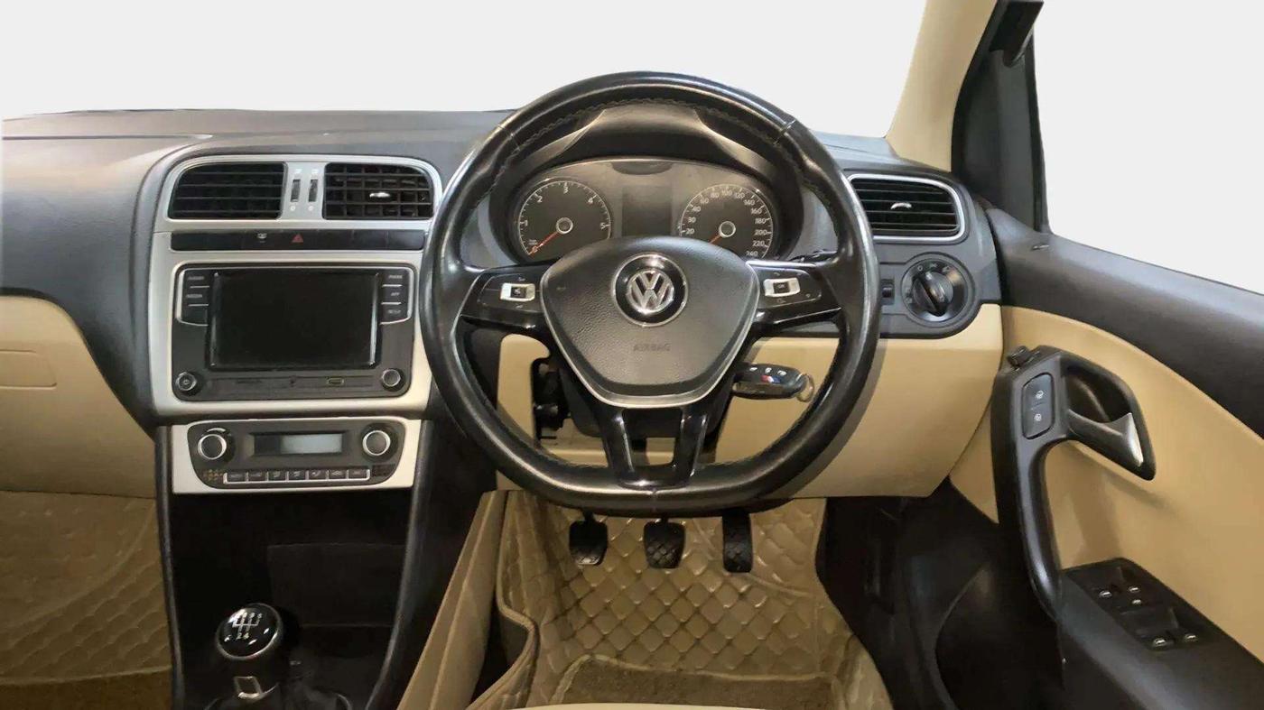 2018 Volkswagen Ameo HIGHLINE PLUS 1.5L 16 ALLOY, Diesel, Manual, 68,563 km, Steering Wheel Close Up