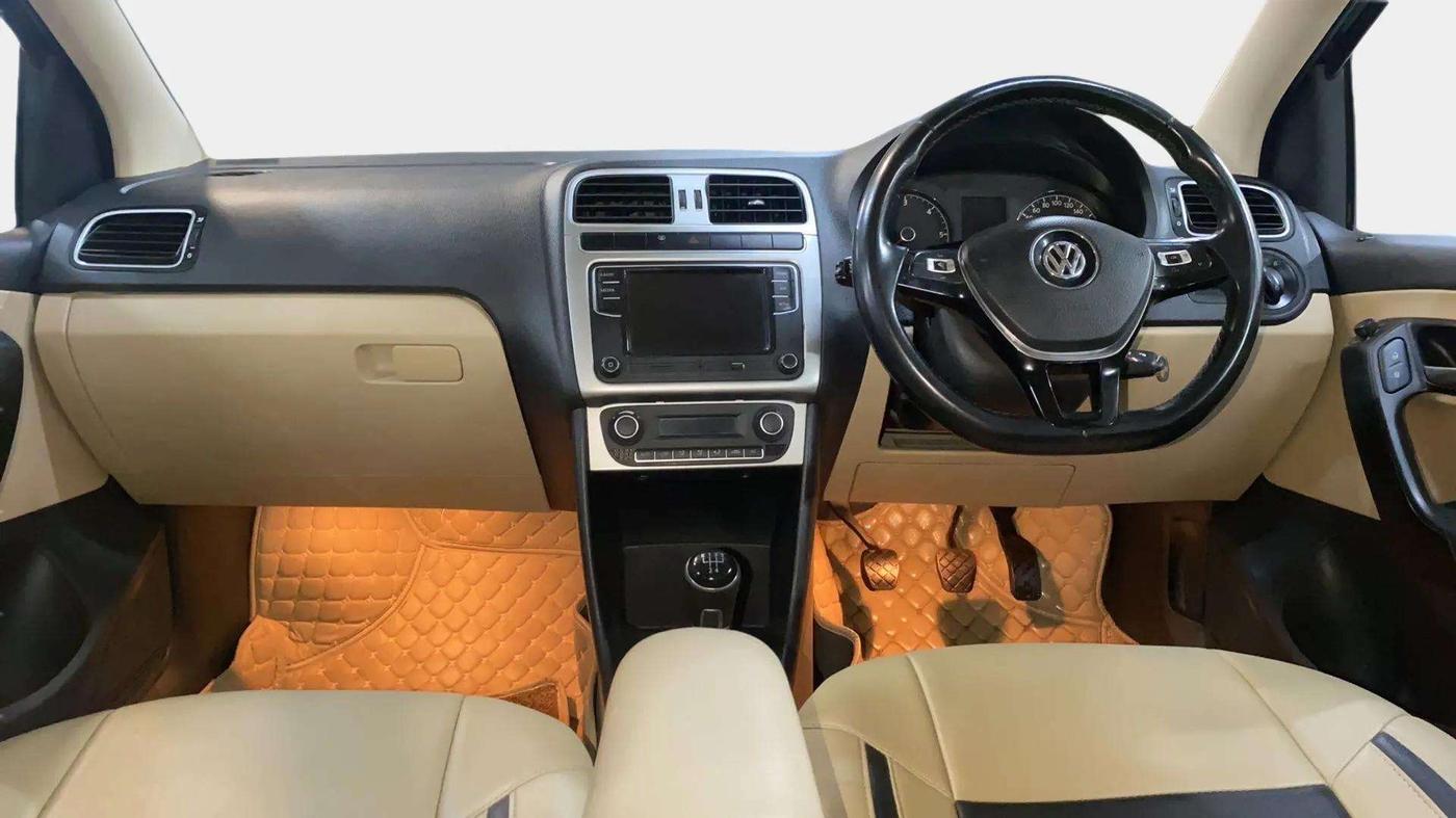 2018 Volkswagen Ameo HIGHLINE PLUS 1.5L 16 ALLOY, Diesel, Manual, 68,563 km, Dashboard