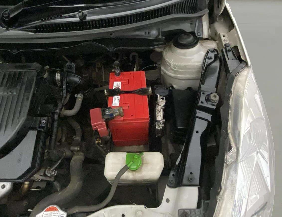 2013 Maruti Swift Dzire VXI, Petrol, Manual, 65,005 km, Engine View - Left