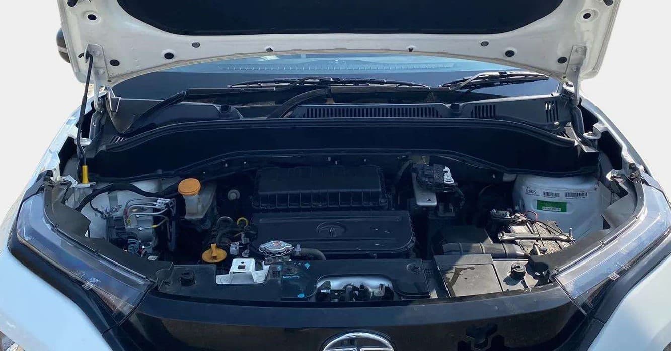 2022 Tata PUNCH PURE MT, Petrol, Manual, 35,757 km, Open Bonet