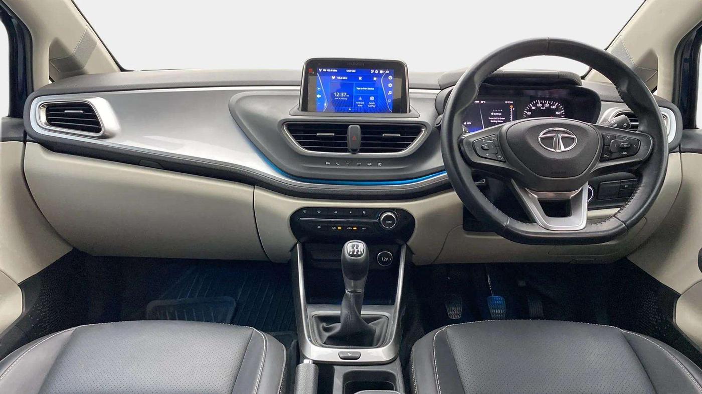 2022 Tata ALTROZ XZ PLUS PETROL, Petrol, Manual, 44,144 km, Dashboard