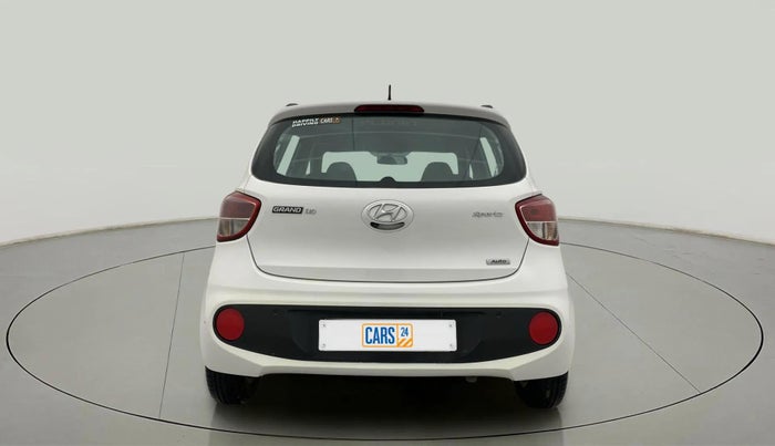 2017 Hyundai Grand i10 SPORTZ AT 1.2 KAPPA VTVT, CNG, Automatic, 68,703 km, Back/Rear