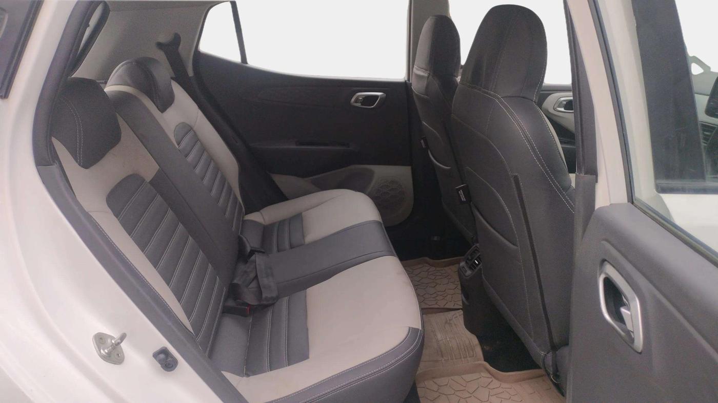 2020 Hyundai GRAND I10 NIOS SPORTZ AMT 1.2 KAPPA VTVT, Petrol, Automatic, 61,314 km, Right Side Rear Door Cabin