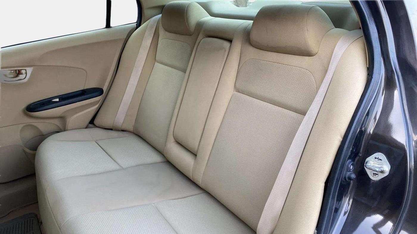 2017 Honda Amaze 1.2L I-VTEC S, Petrol, Manual, 61,900 km, Right Side Rear Door Cabin