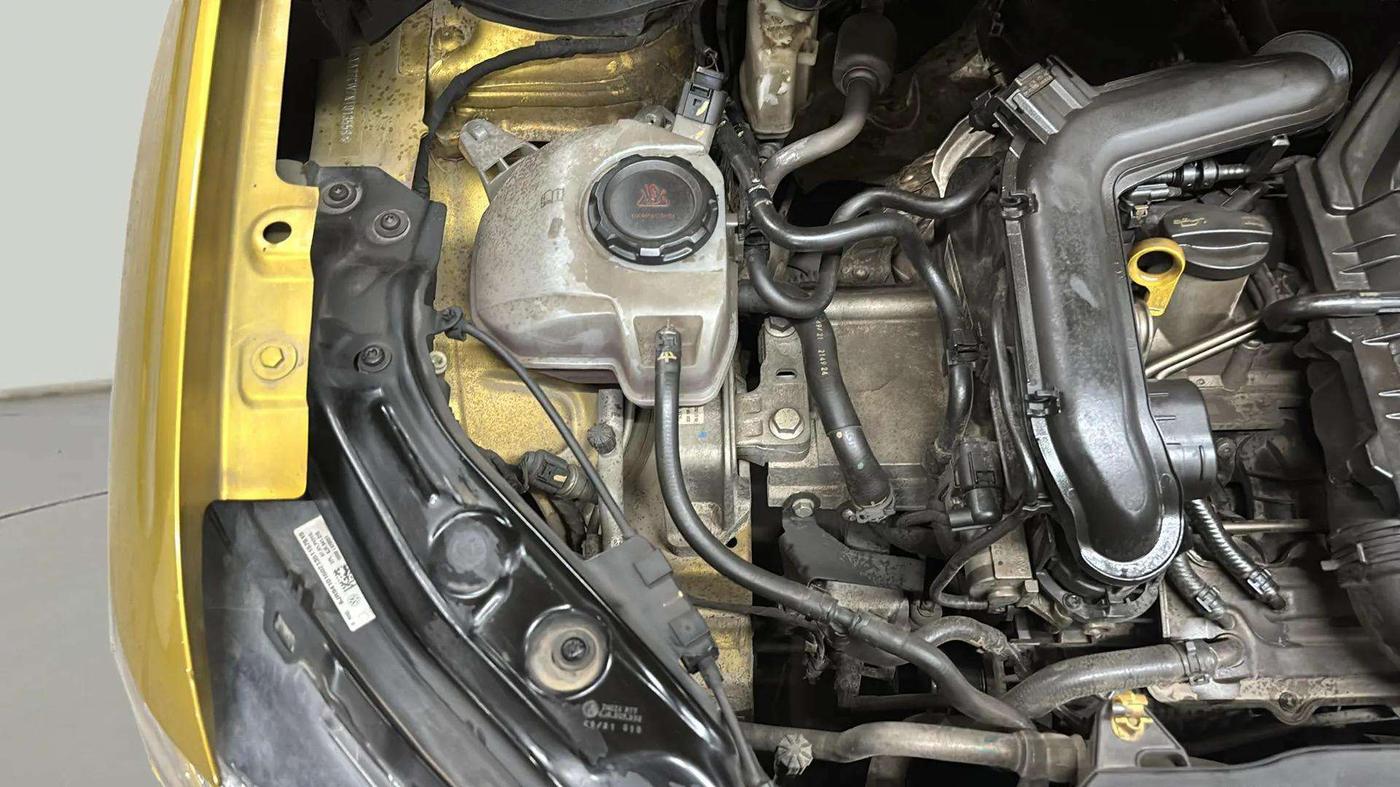 2022 Volkswagen TAIGUN HIGHLINE 1.0 TSI AT, Petrol, Automatic, 54,121 km, Engine View - Right