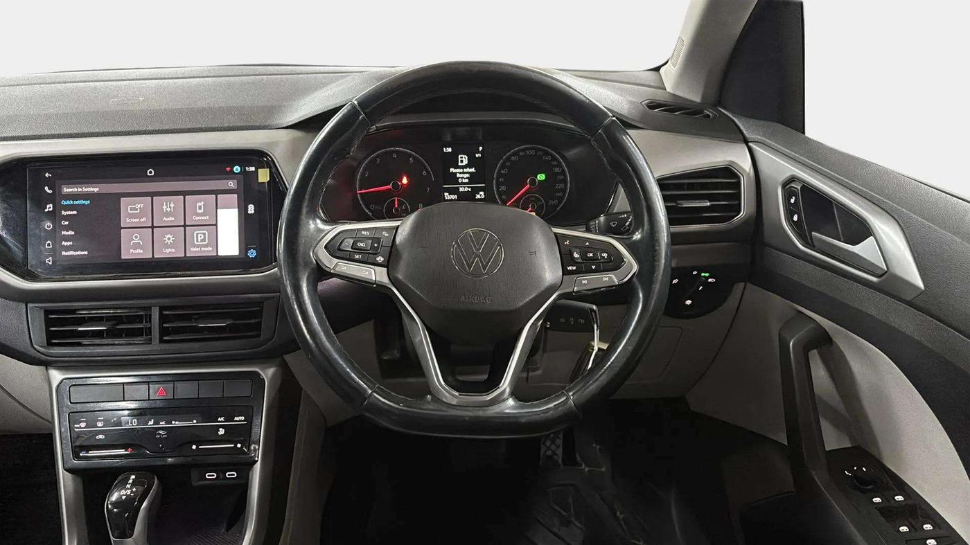 2022 Volkswagen TAIGUN HIGHLINE 1.0 TSI AT, Petrol, Automatic, 54,121 km, Steering Wheel Close Up